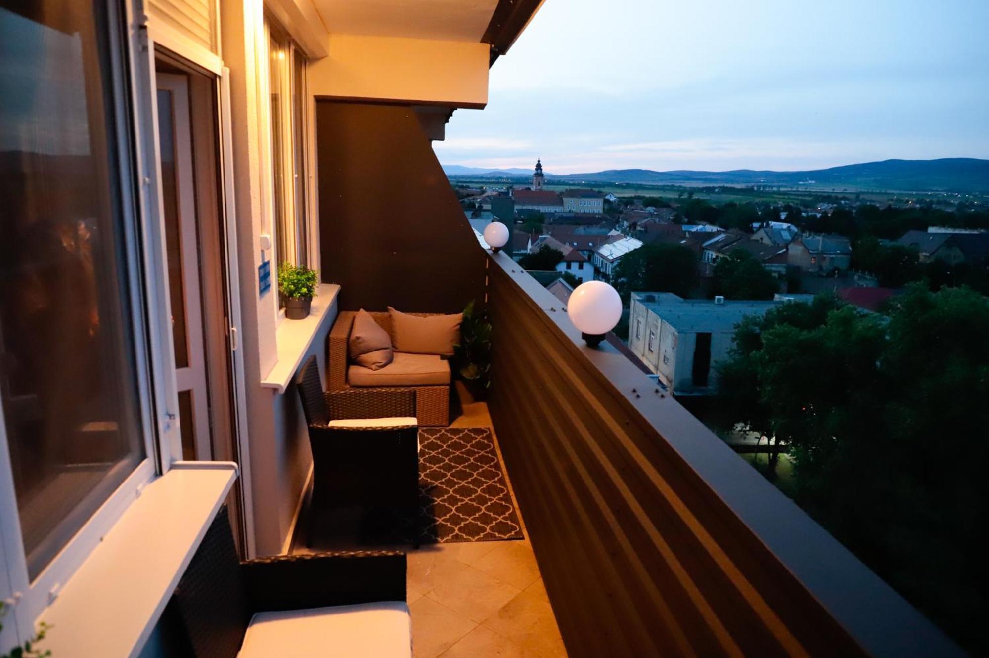 Ueveghid Apartman Sátoraljaújhely Buitenkant foto